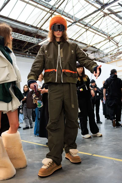 Look 50